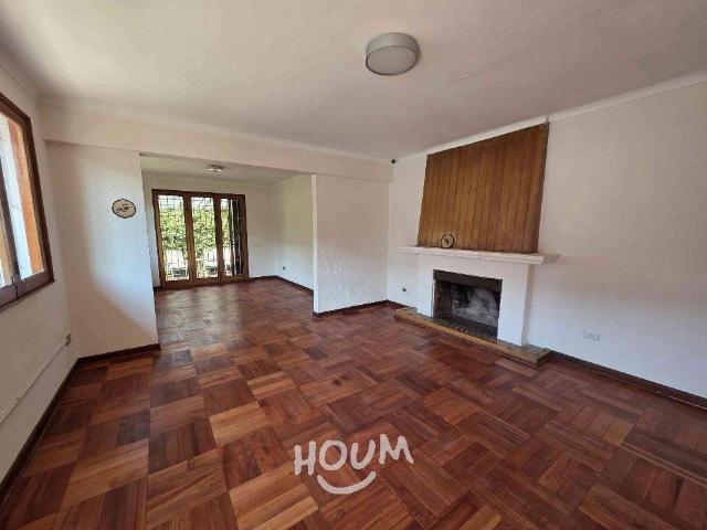 Casa en arriendo en padre león dehon, las condes