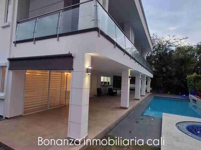 Casa en arriendo en Pance