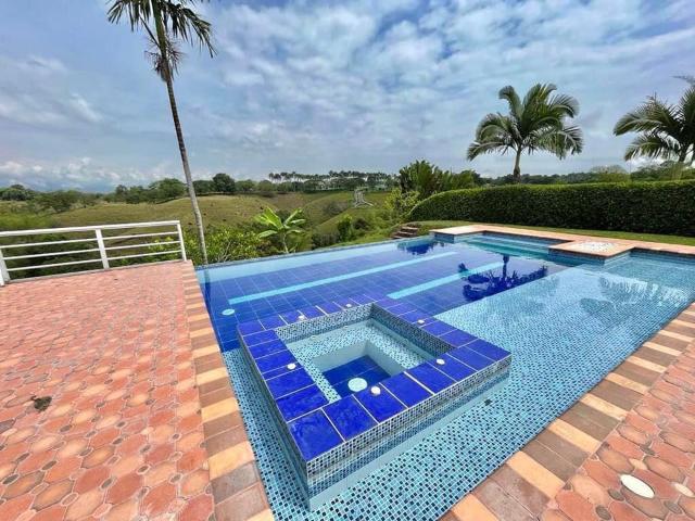 Casa En Arriendo En Pereira En. A157456