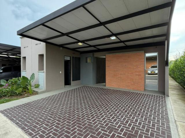 Casa En Arriendo En Pereira En Galicia A389338