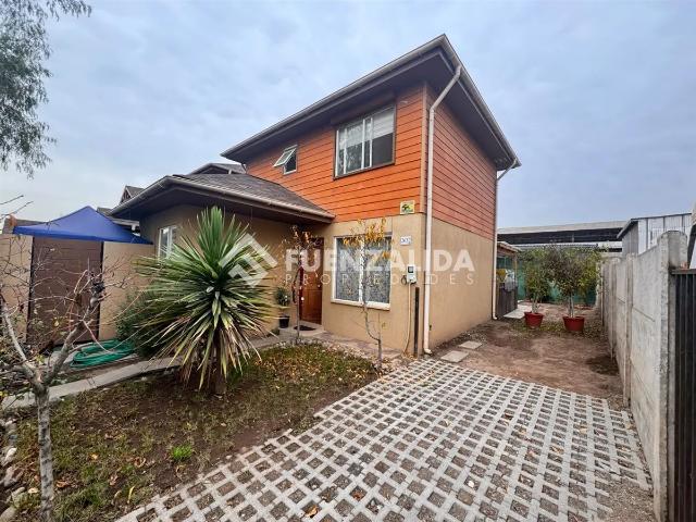 Casa En Arriendo En Peñaflor