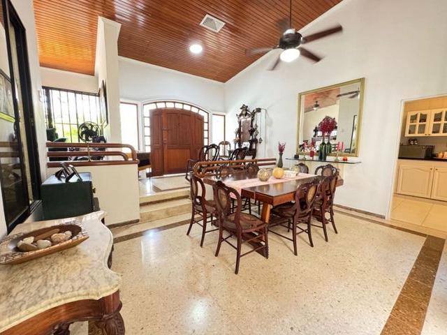 Casa en arriendo en Pie de Popa Toril