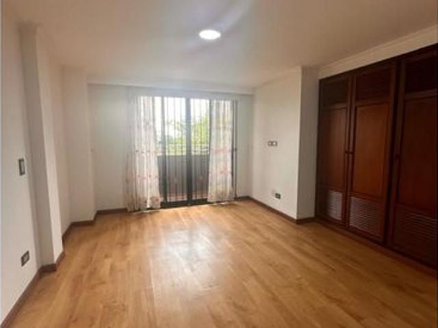 Casa en arriendo en Pinares de San Martín