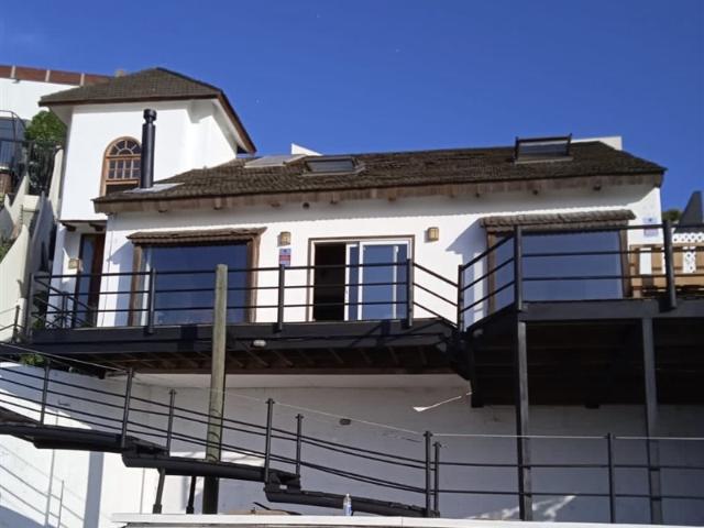 Casa en Arriendo en Preciosa casa con vista al mar en calle Las Perlas en Subida del Encanto Reñaca