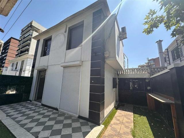 Casa en Arriendo en Providencia 5 dormitorios 3 baños