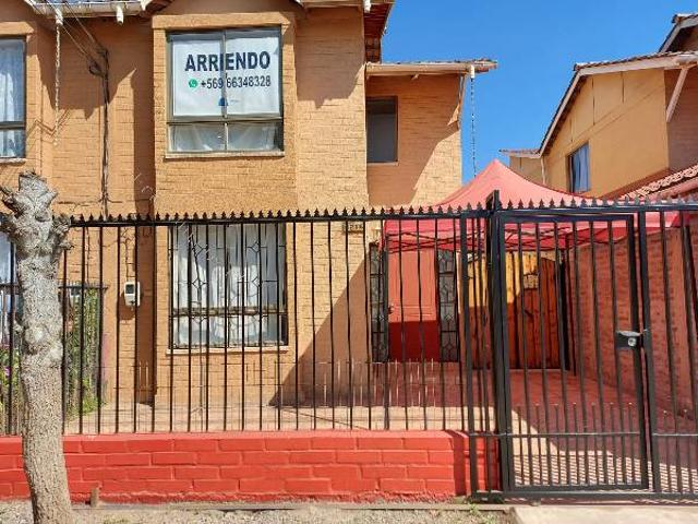 Casa en arriendo en Quilicura 3dormitorios+2baños+estaciona