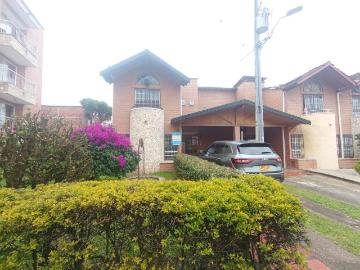 Casa En Arriendo En Rionegro A150885