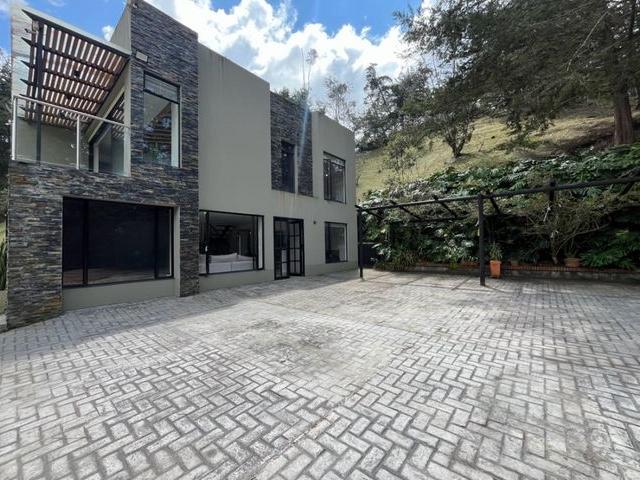 Casa en arriendo en Rionegro