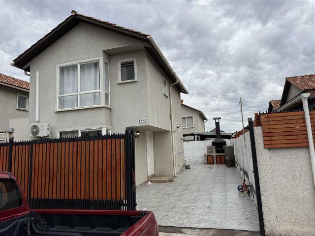 Casa en Arriendo en San Bernardo 3 dormitorios 3 baños