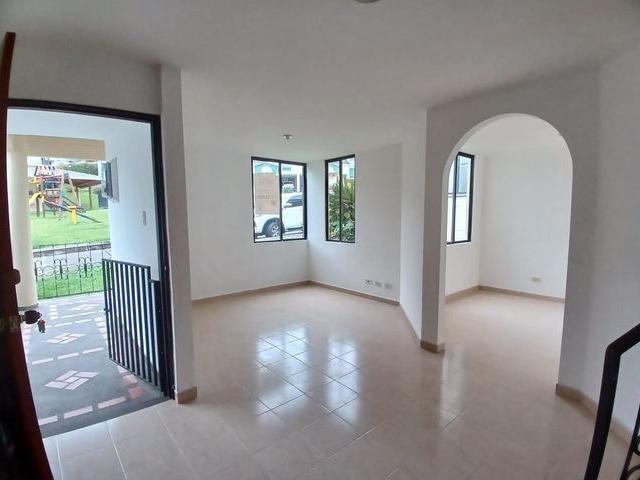Casa en arriendo en San Remo