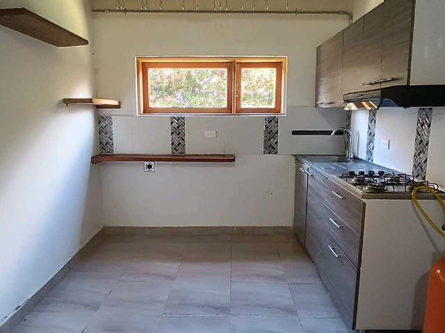 Casa en arriendo en Santa Elena Medellin