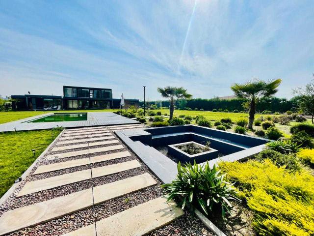 Casa en Arriendo en Talagante 9 dormitorios 6 baños
