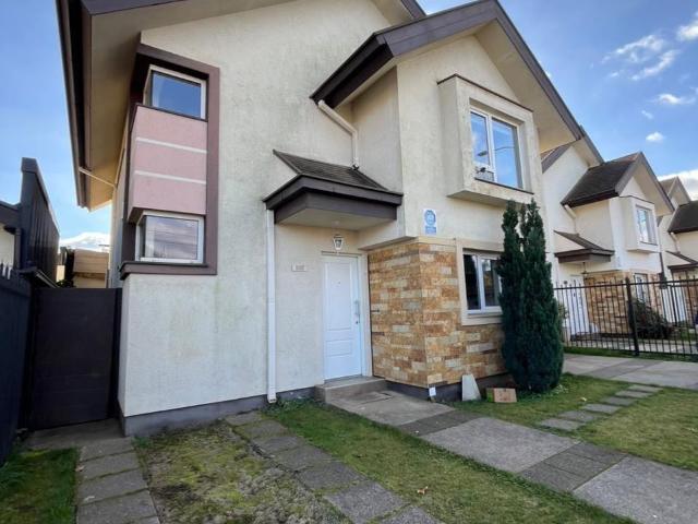 Casa en Arriendo en Temuco 4 dormitorios 4 baños
