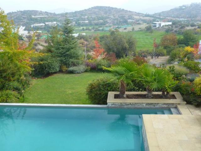 Casa en Arriendo en VALLE ESCONDIDO