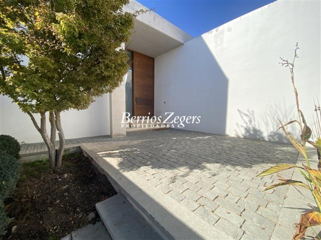 Casa en Arriendo en Valle Escondido
