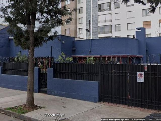 Casa en Arriendo en Ñuñoa 6 dormitorios 4 baños