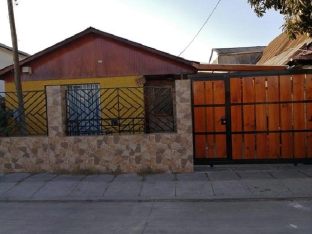 Casa en arriendo en 4 drmitorios 2 baños genaro prieto/las parcelas estacion central, estación central