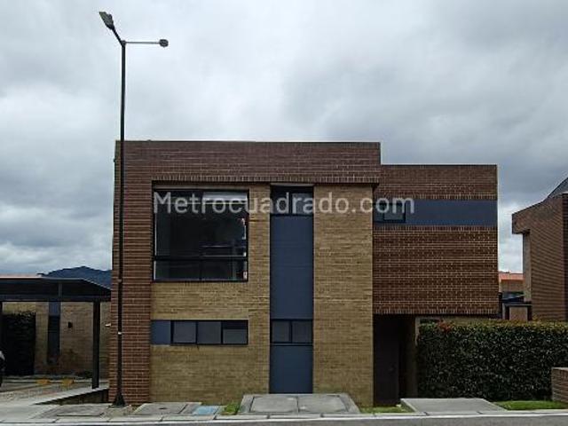 Casa en Arriendo, ENTRELOMAS, Zipaquira