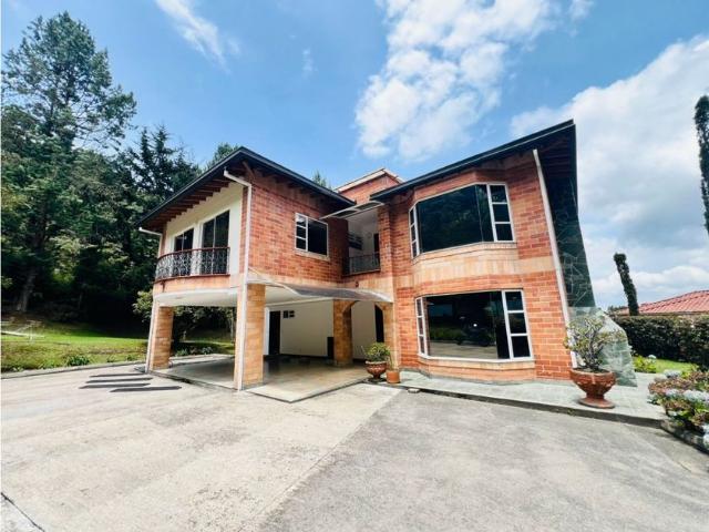 Casa en arriendo Envigado, Antioquia