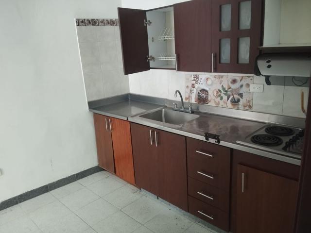Casa en arriendo, Espíritu santo