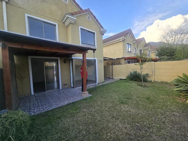 Casa En Arriendo, Fontova, Huechuraba,vcolegio San Francisco