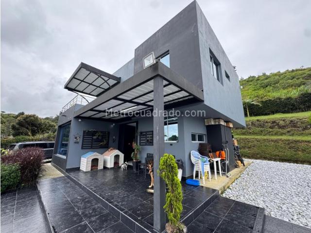 Casa en Arriendo, Guarne, Medellín