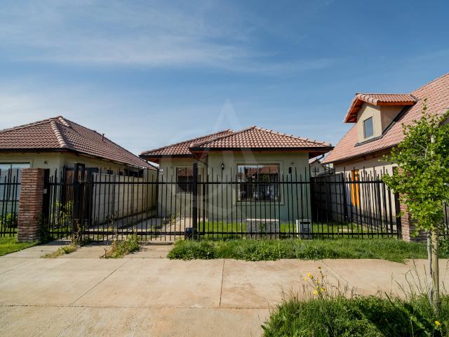 Casa en arriendo, Hacienda Esmeralda III, Las Rastras