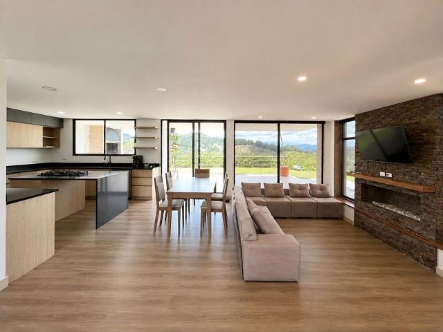 Casa en arriendo La Ceja, Antioquia, Colombia