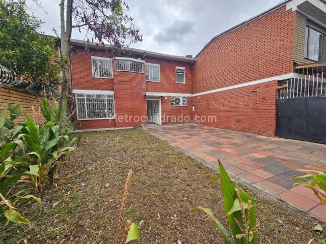 Casa en Arriendo, LA ESMERALDA, Bogotá D.C