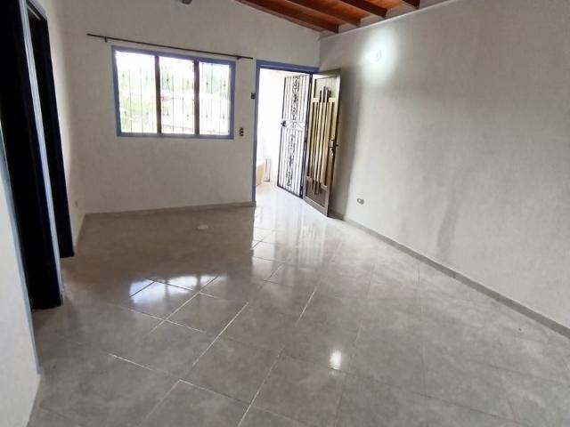 Casa en arriendo, La gloria