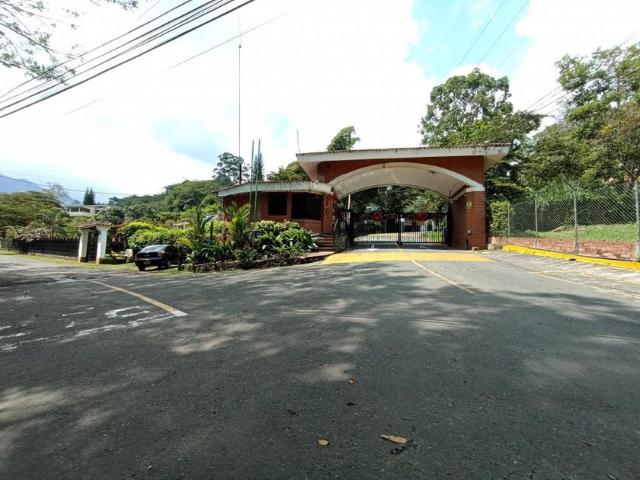 Casa en arriendo La Vorágine, Sur