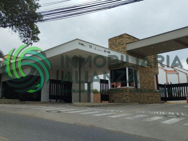 Casa en arriendo, Lagos del cacique