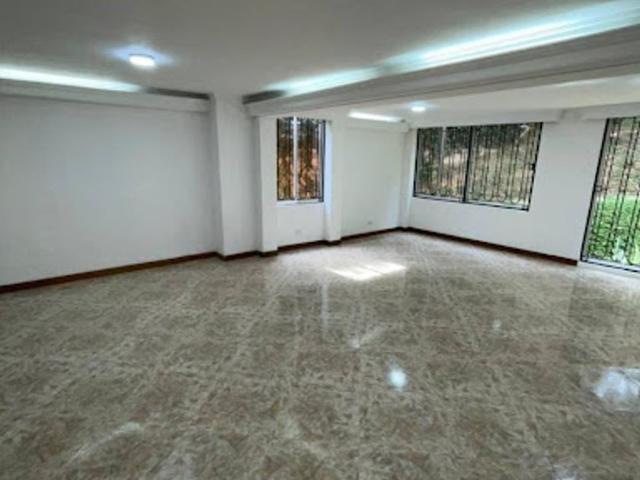 Casa en arriendo Loma De Los Bernal, Centro