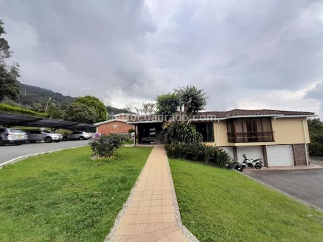 Casa en Arriendo, Loma Del Chocho, Envigado