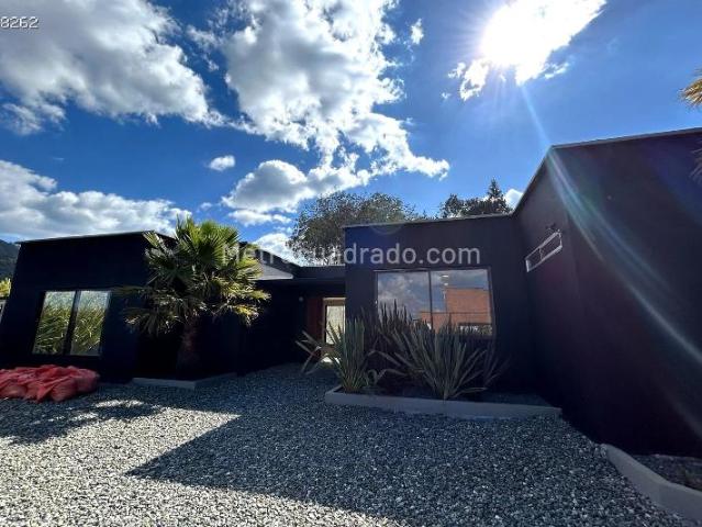 Casa en Arriendo, Loma Del Escobero, Envigado