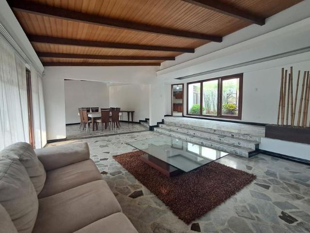 Casa en arriendo Los Alamos, Universidad