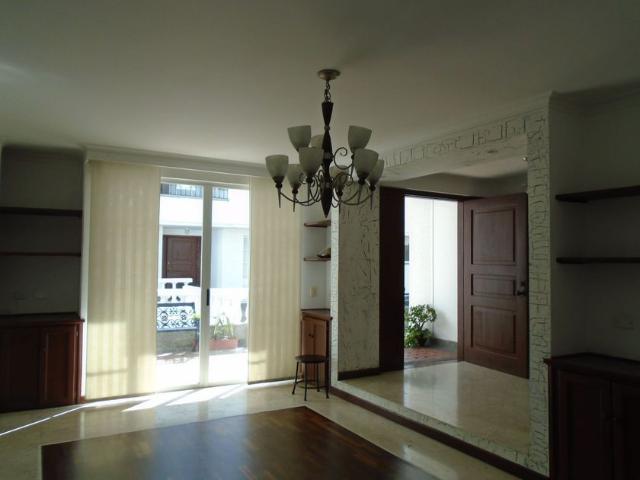 Casa en arriendo Los Alamos, Universidad