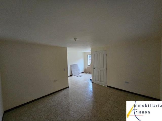Casa en arriendo, Los alpes