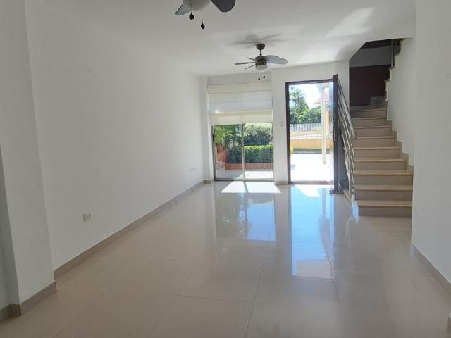 Casa en arriendo, Los alpes