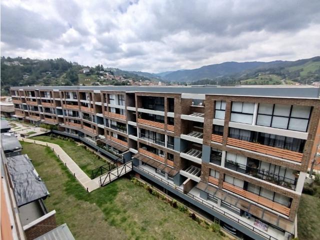 Casa en arriendo, Puro cuero
