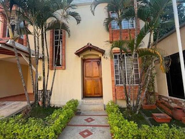 Casa en arriendo, Palomitas