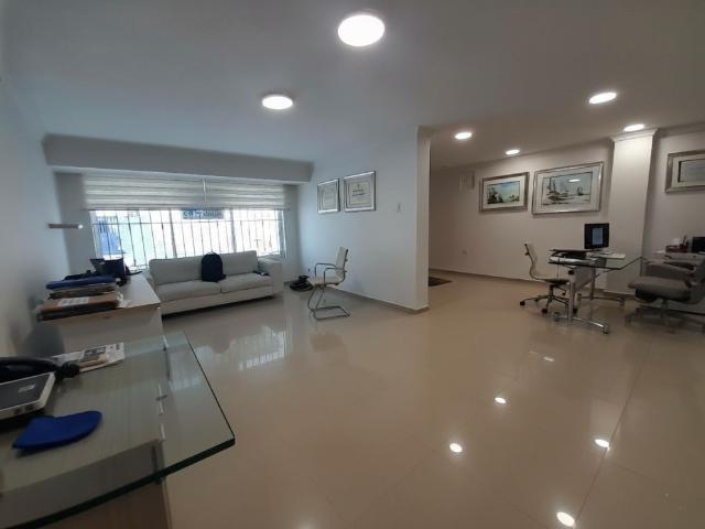 Casa en arriendo, Pie de la popa