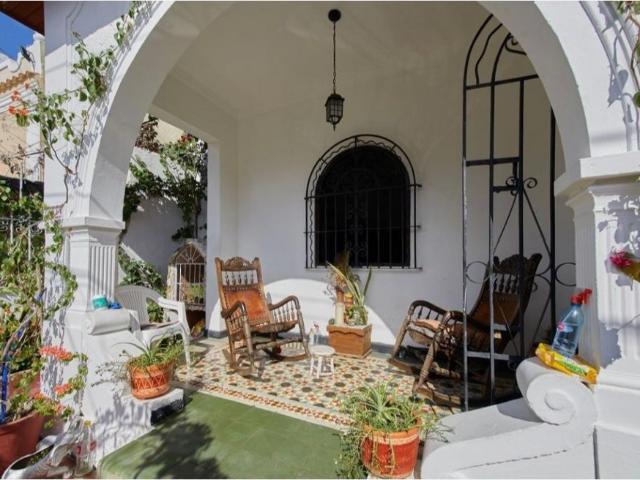 Casa en arriendo, Pie de la popa