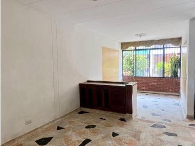 Casa en arriendo, Piedra pintada