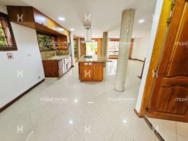 Casa en arriendo Sabaneta, Antioquia