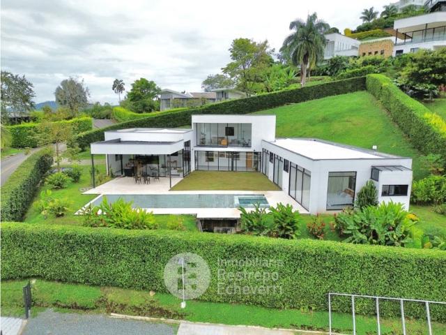 Casa en arriendo San Peregrino, Manizales