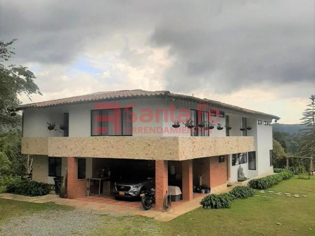 Casa en arriendo, Santa elena