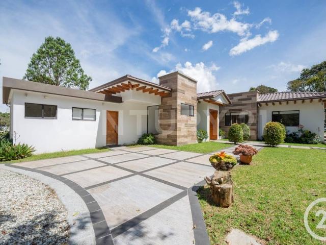 Casa en arriendo, Santa elena