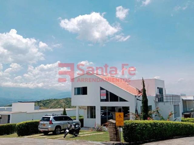 Casa en arriendo, Santa fe de antioquia