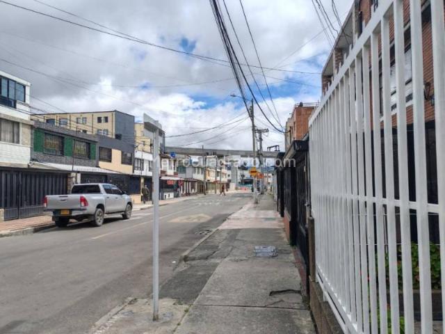 Casa en Arriendo, Santa Isabel Occidental, Bogotá D.C